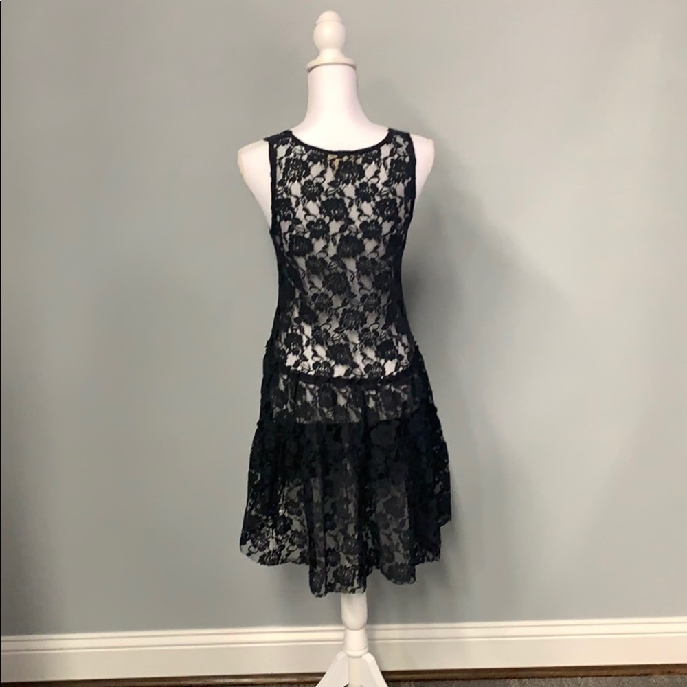 Dress - Picture 4 of 5